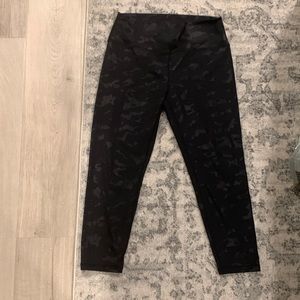 Zyia Active Camo Capri 14-16 Legging